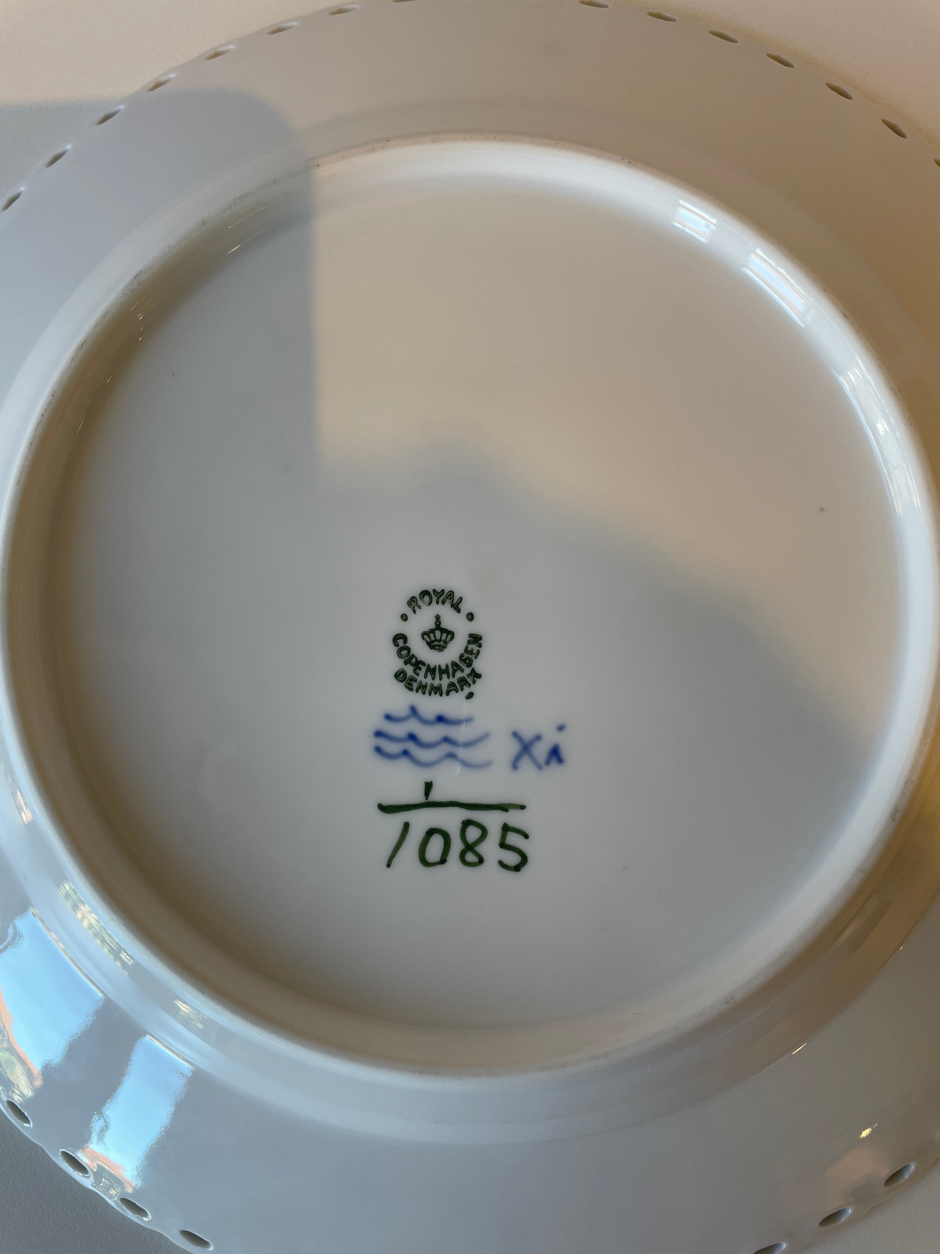 Royal Copenhagen Musselmalet Helblonde frokosttallerken nr. 1/1085