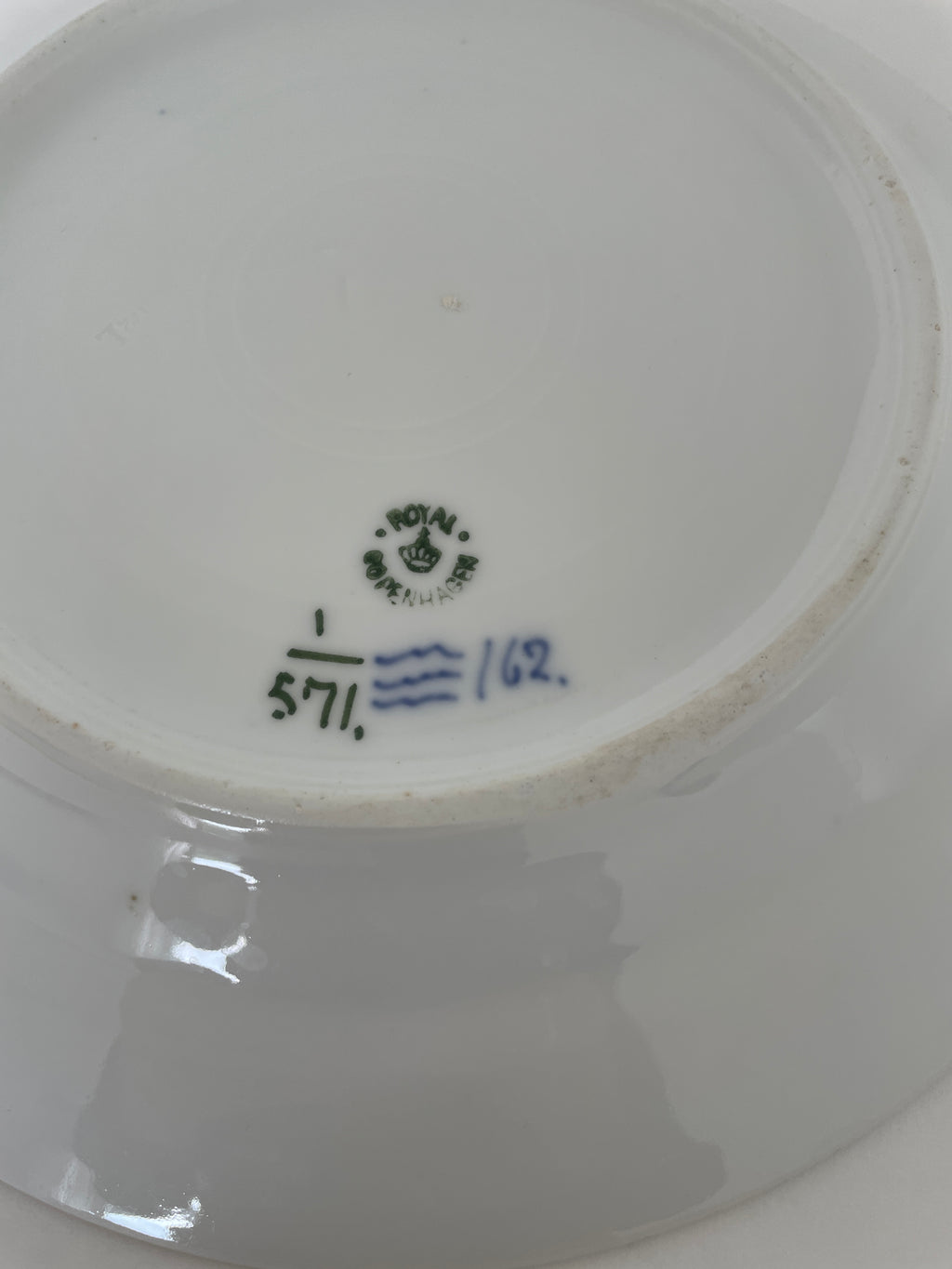 Royal Copenhagen Musselmalet Halvblonde frokosttallerken nr. 1/571