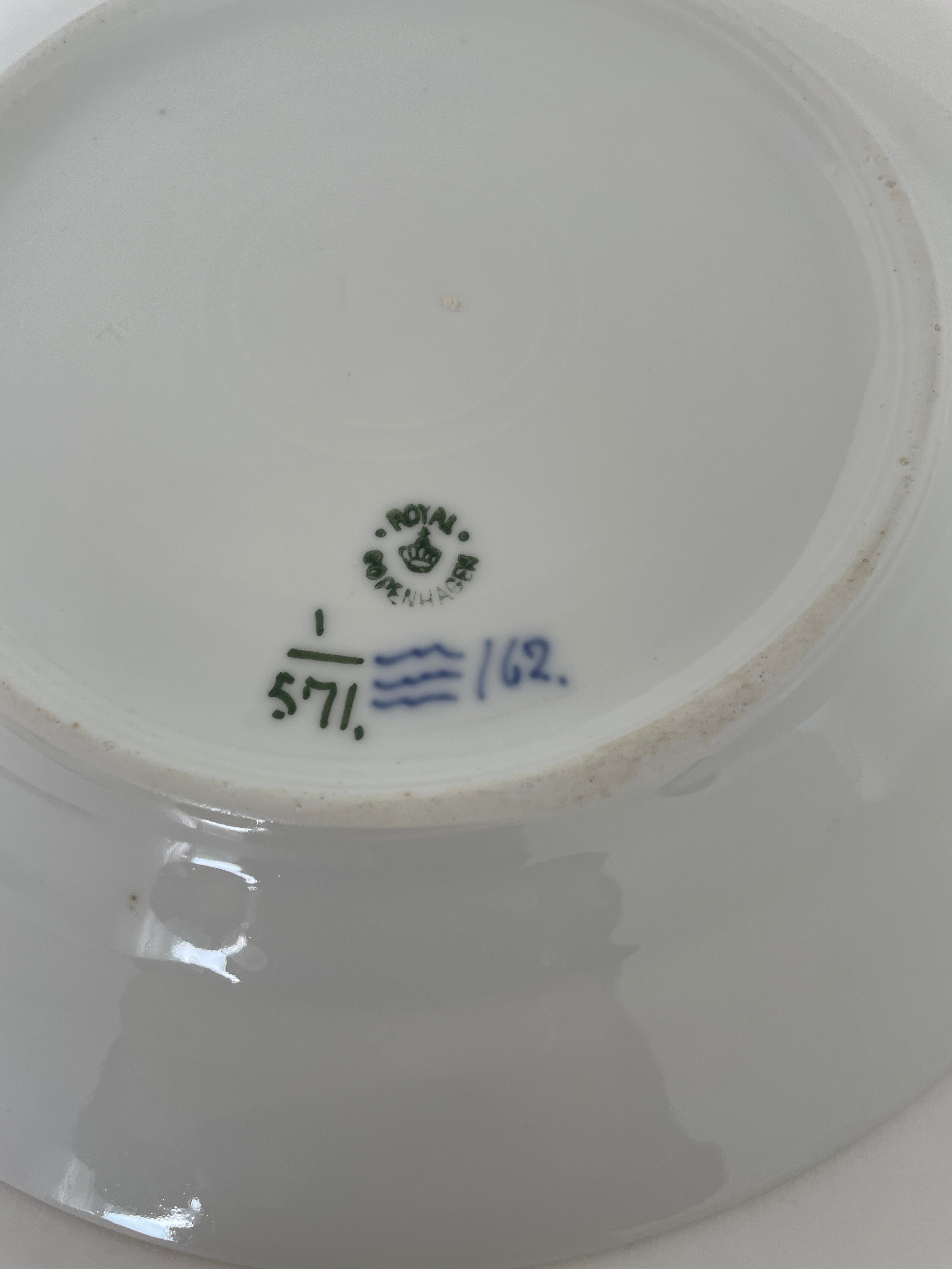 Royal Copenhagen Musselmalet Halvblonde frokosttallerken nr. 1/571
