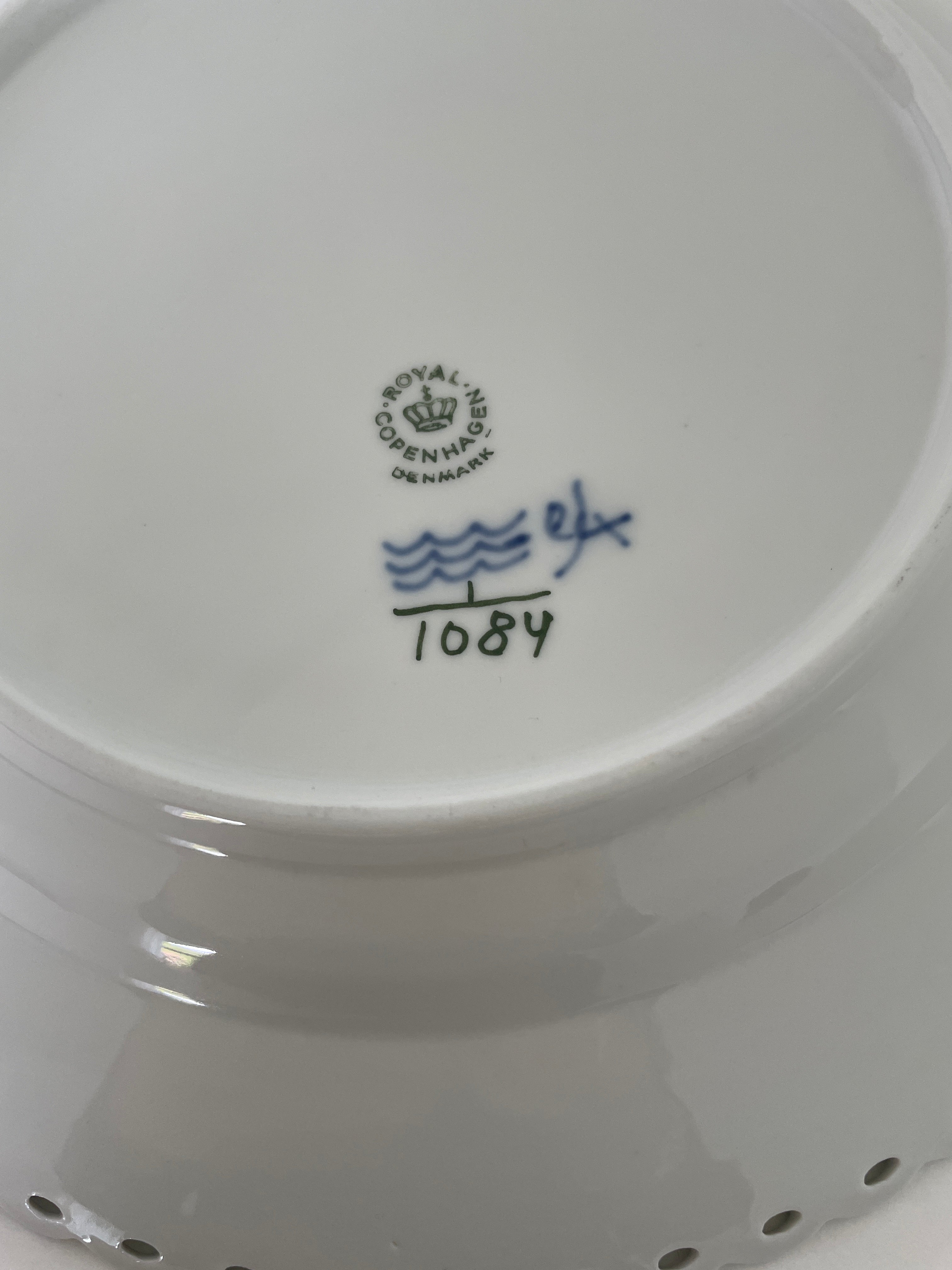 Royal Copenhagen Musselmalet Helblonde middagstallerken nr. 1/1084