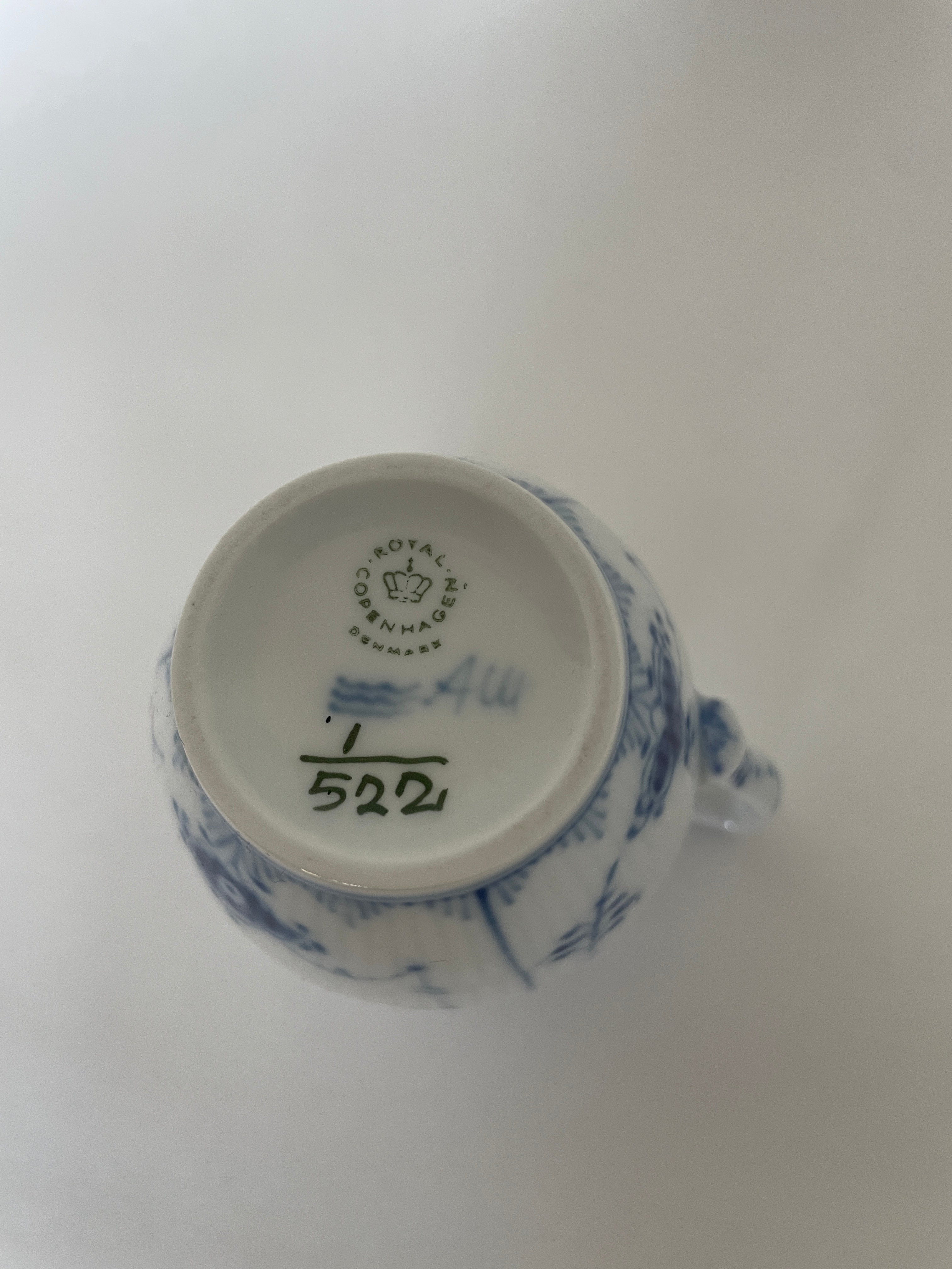 Royal Copenhagen Musselmalet Halvblonde flødekande nr. 1/522