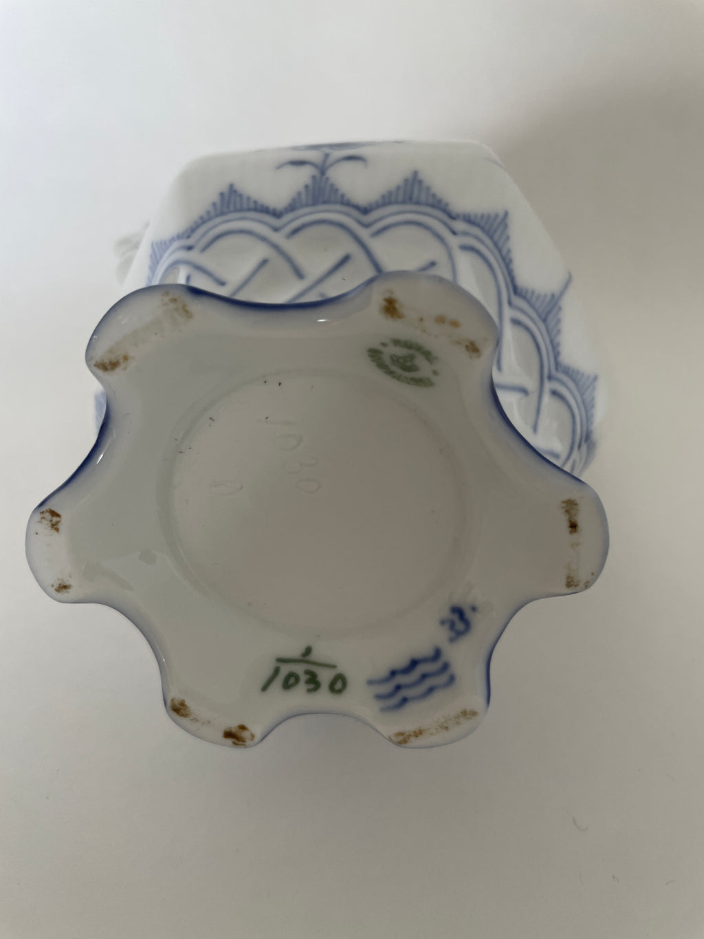 Royal Copenhagen Musselmalet Helblonde kaffekande med djævlehoved og låg nr. 1/1030