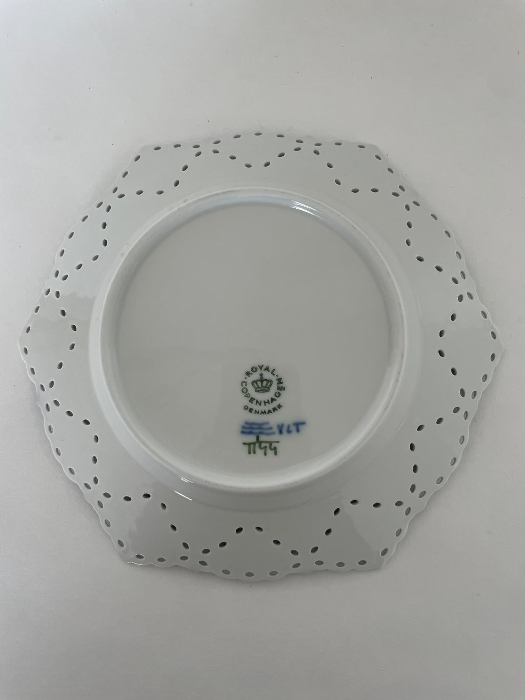 Royal Copenhagen Musselmalet Dobbeltblonde kagetallerken nr. 1/1144