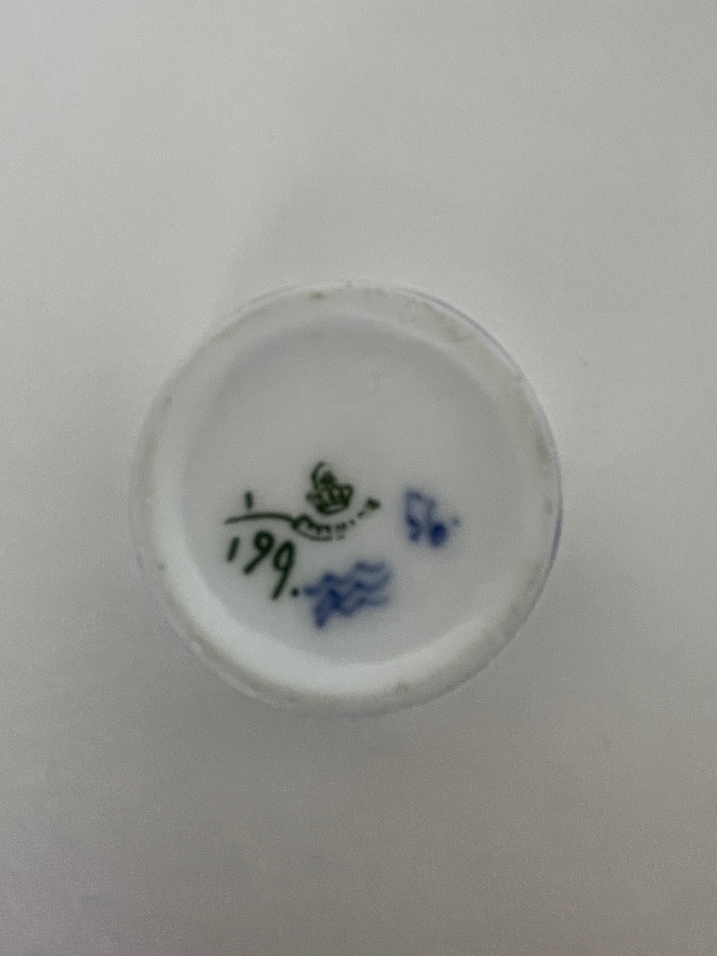 Royal Copenhagen Musselmalet Riflet saltkar nr. 1/199