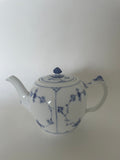 Royal Copenhagen Musselmalet Riflet tekande med låg nr. 1/257