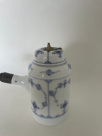 Royal Copenhagen Musselmalet Riflet sidehankkande med låg nr. 1/37