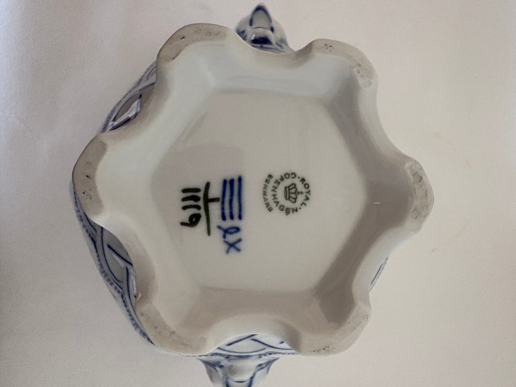 Royal Copenhagen Musselmalet Helblonde djævlehoved tekande med låg nr. 1/1119