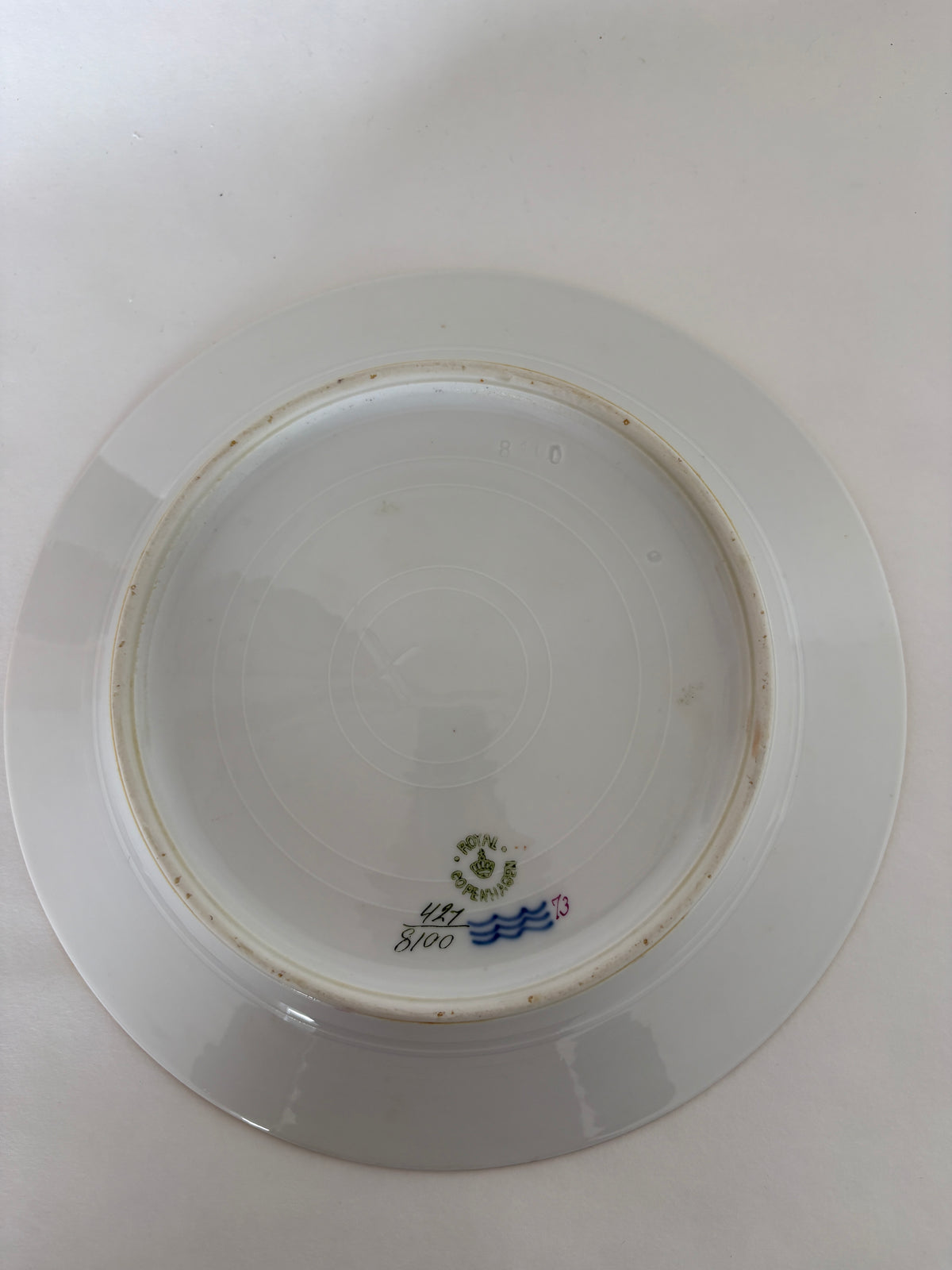Royal Copenhagen Purpur Flettet med guldkant frokosttallerken nr. 8100
