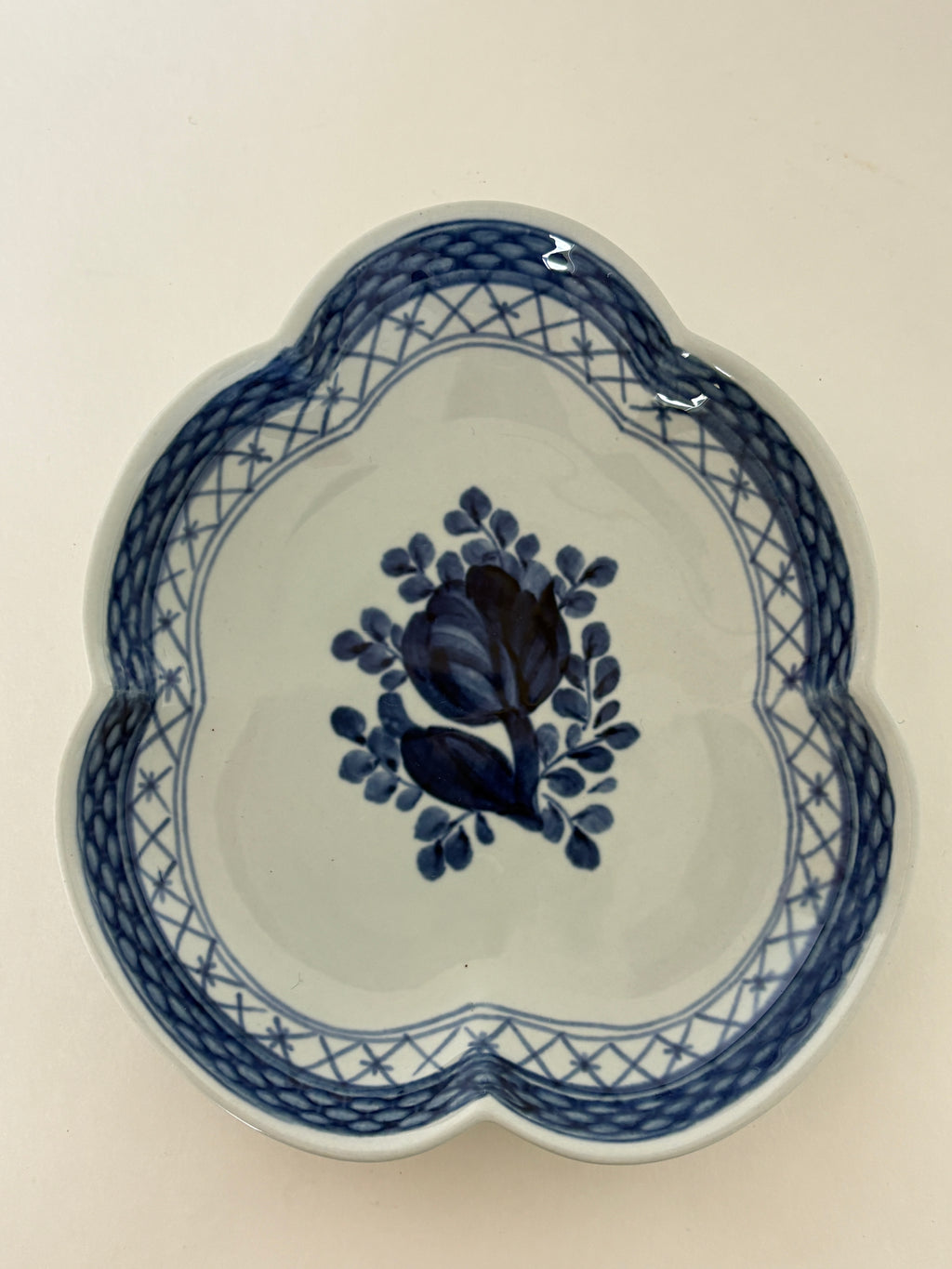 Royal Copenhagen/Aluminia Tranquebar lille asiet nr. 11/925