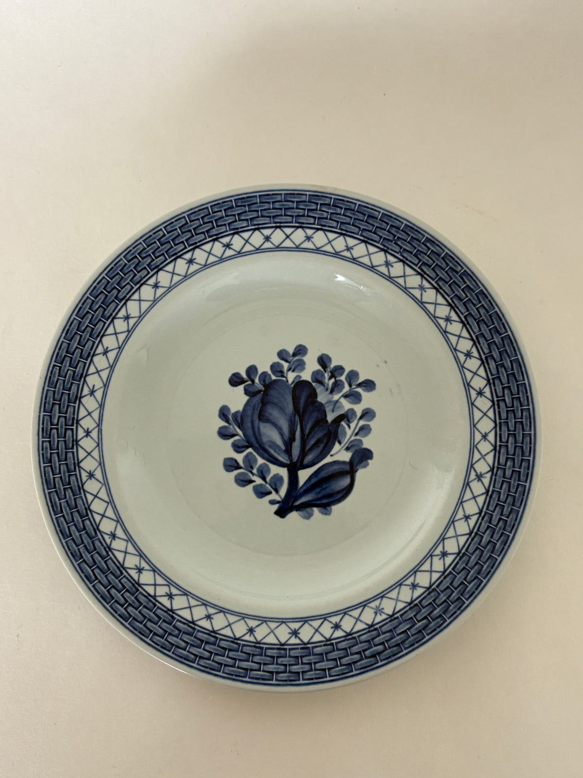 Royal Copenhagen/Aluminia Tranquebar stor kagetallerken nr. 11/1842