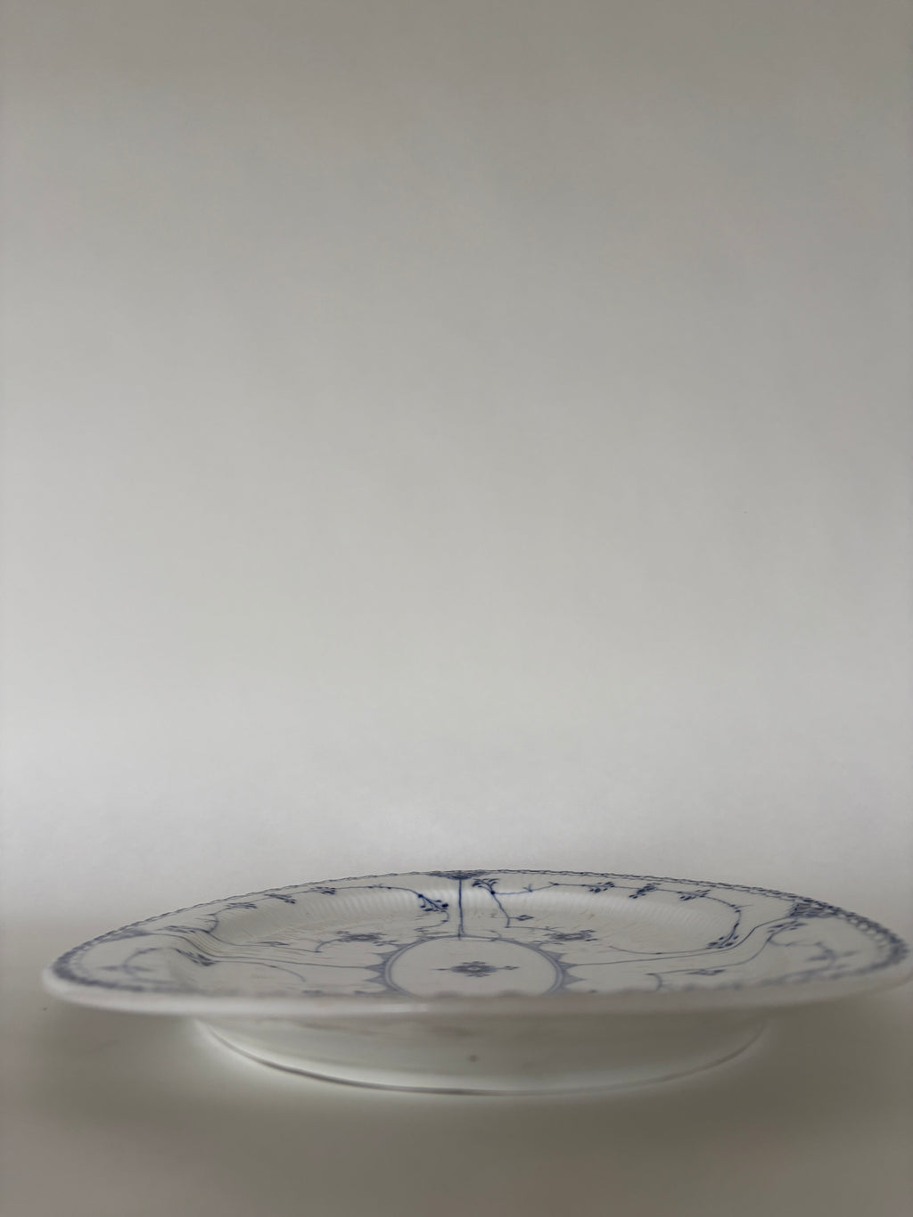 Royal Copenhagen Musselmalet Halvblonde ovalt stegefad nr. 1/641