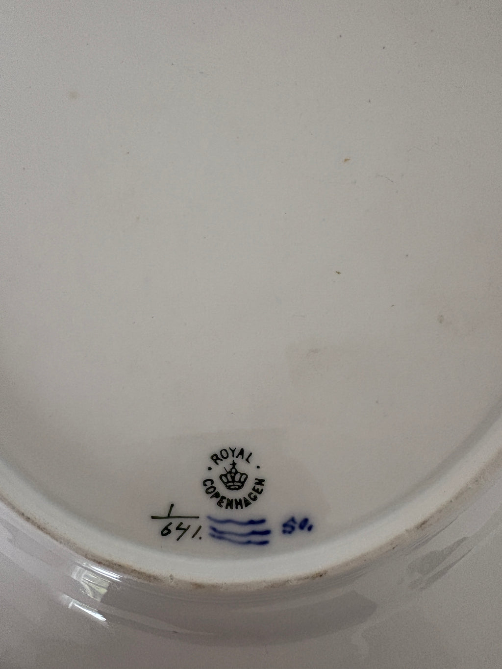 Royal Copenhagen Musselmalet Halvblonde ovalt stegefad nr. 1/641