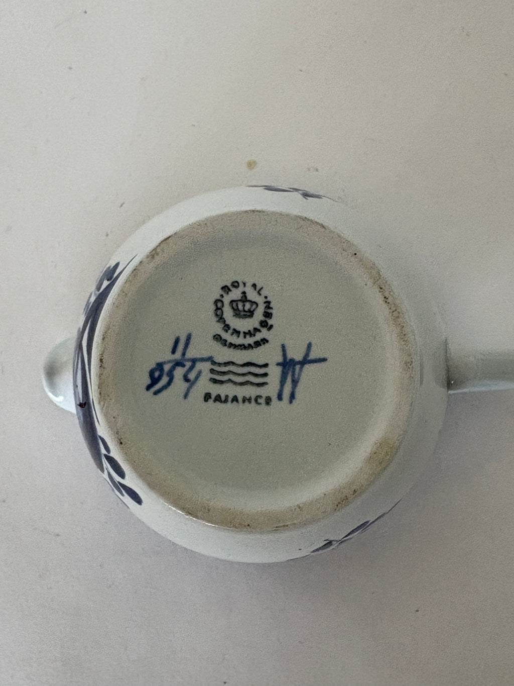 Royal Copenhagen/Aluminia Tranquebar flødekande nr. 954