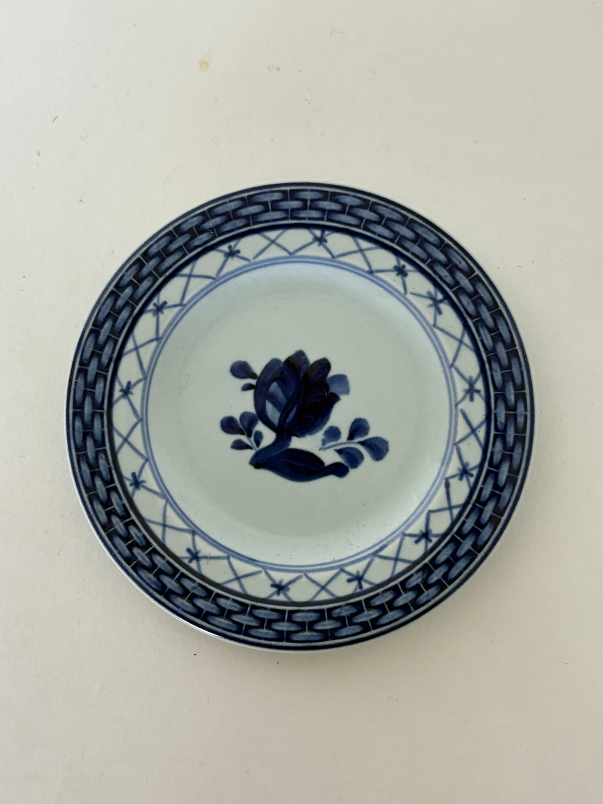 Royal Copenhagen/Aluminia Tranquebar smørasiet nr. 1117